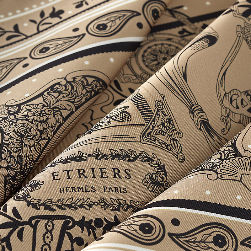 シルクバンダナ 《鐙・バンダナ》 | Hermès - エルメス-公式サイト